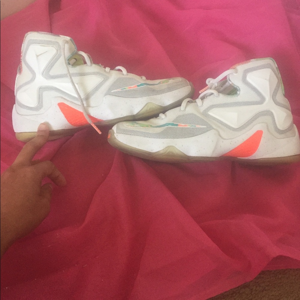Lebron Nike’s